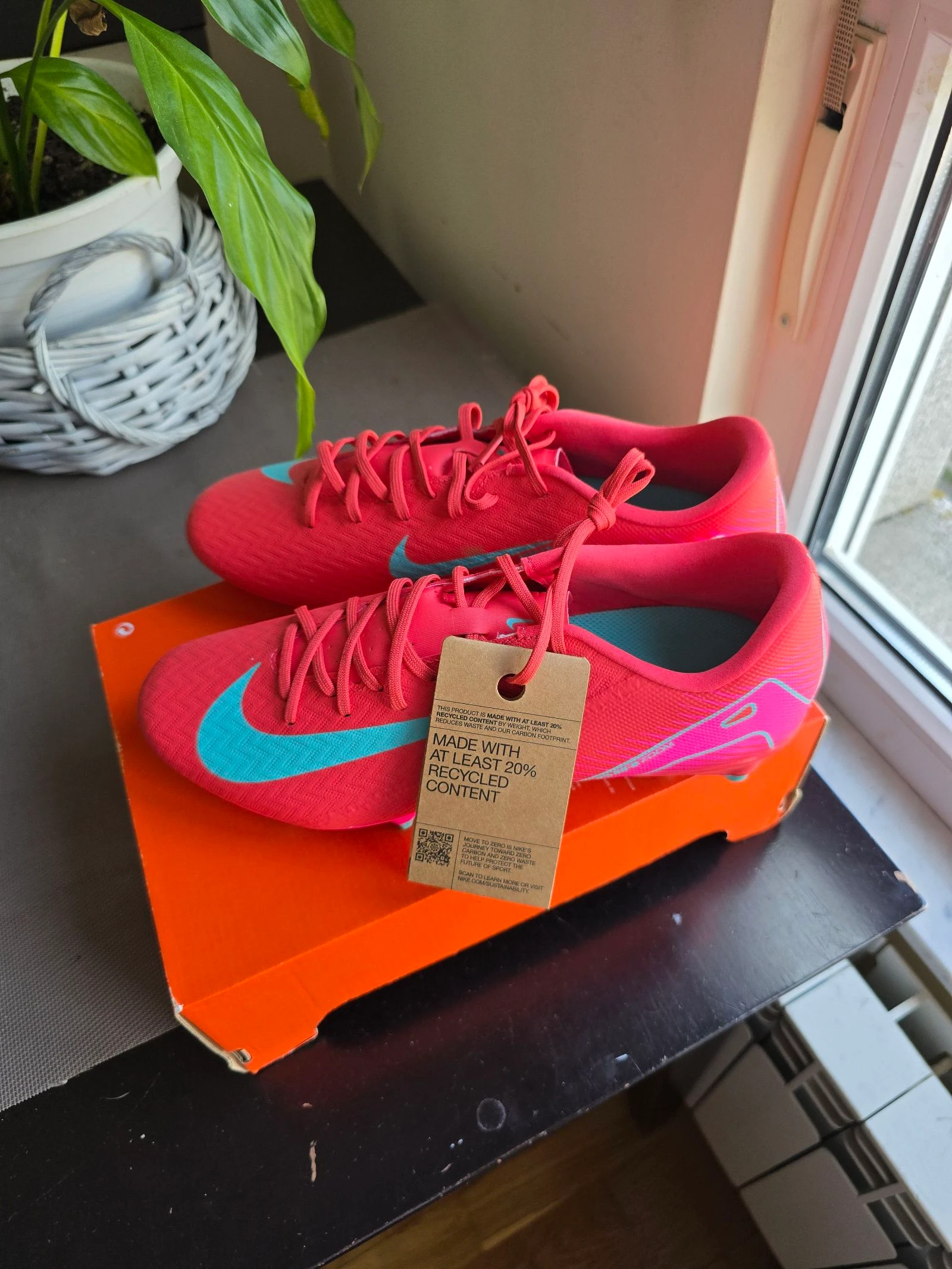 Botas de Fútbol Nike Zoom Vapor 16 Academy FG/MG (Nuevas a estrenar)